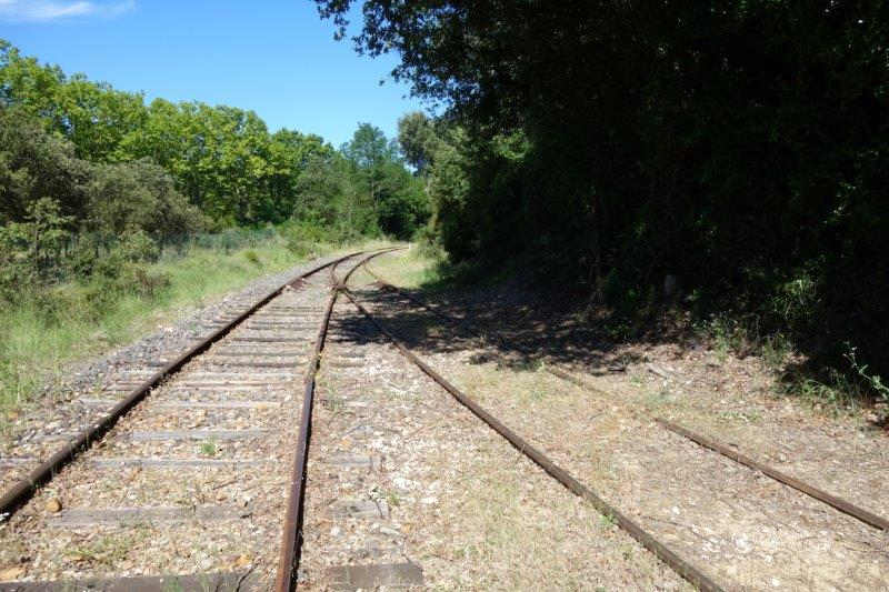 Agrandir l'image de la gare du Pont du Gard à la gare de Vers-Collias
