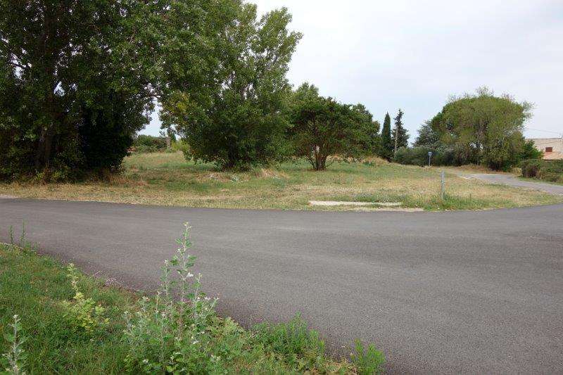 Agrandir l'image de la gare d'Uzès à la gare de Montaren
