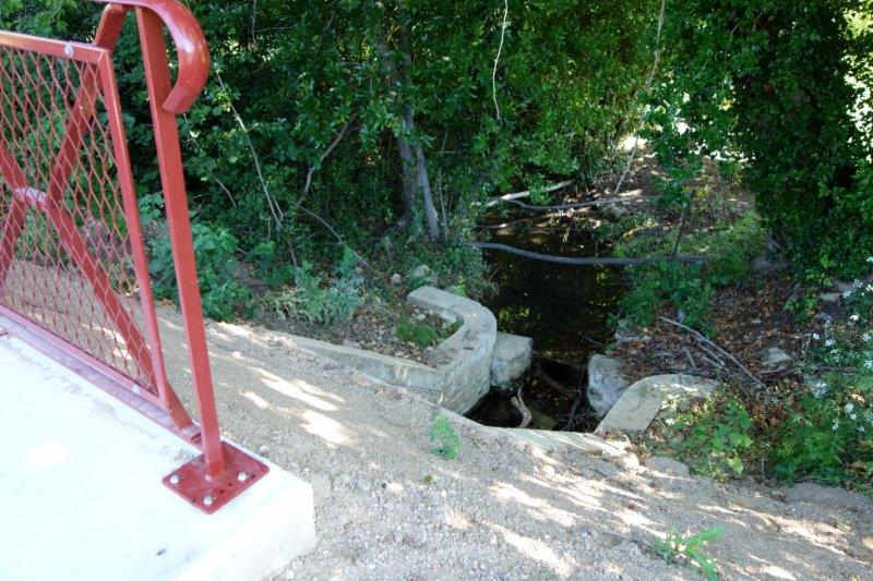 Agrandir l'image de la gare du Pont du Gard à la gare de Vers-Collias