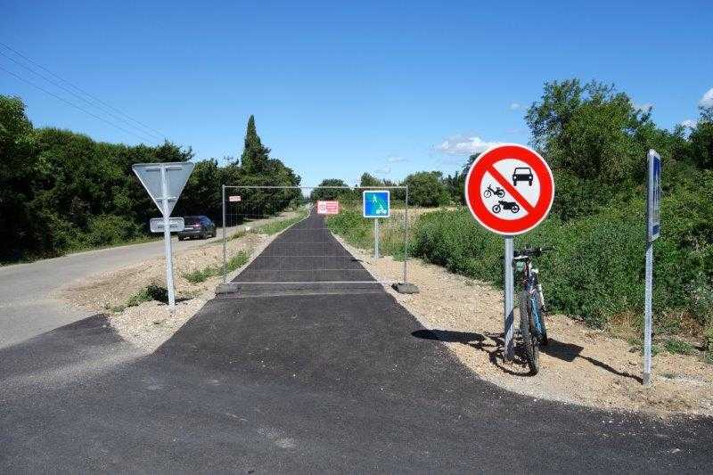 Agrandir l'image de la gare du Pont du Gard à la gare de Vers-Collias