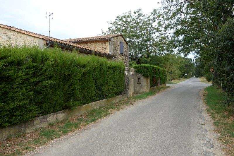 Agrandir l'image de la gare d'Uzès à la gare de Montaren