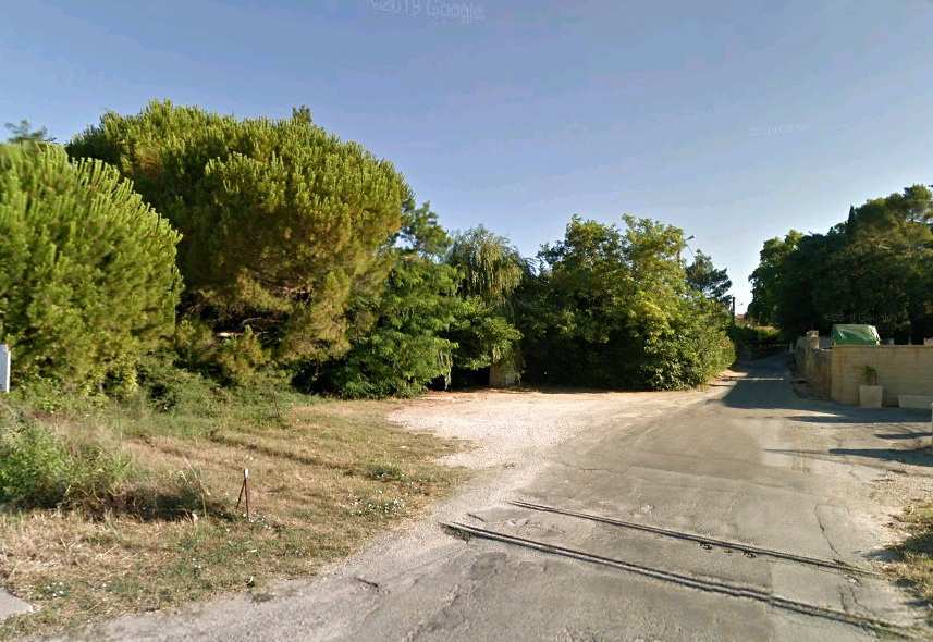 Agrandir l'image de la gare du Pont du Gard à la gare de Vers-Collias