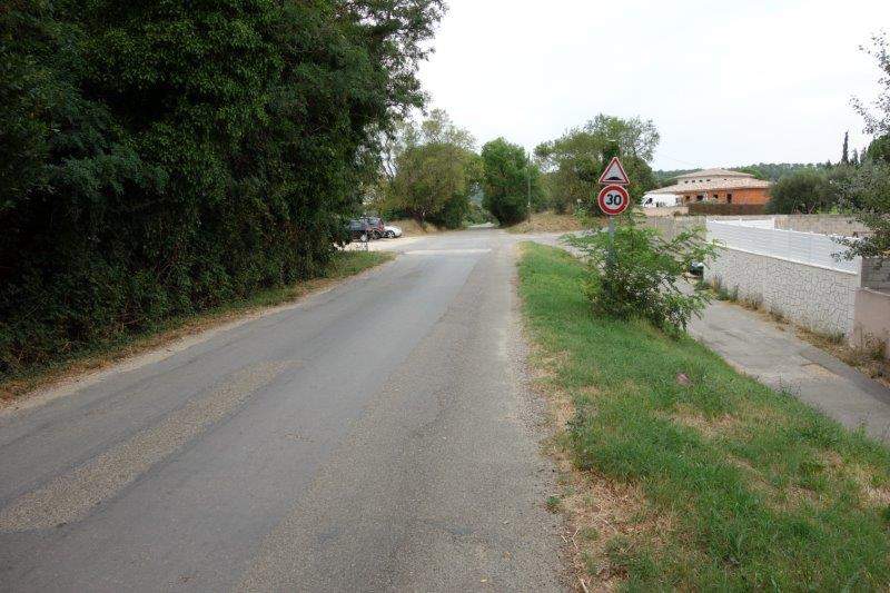 Agrandir l'image de la gare d'Uzès à la gare de Montaren
