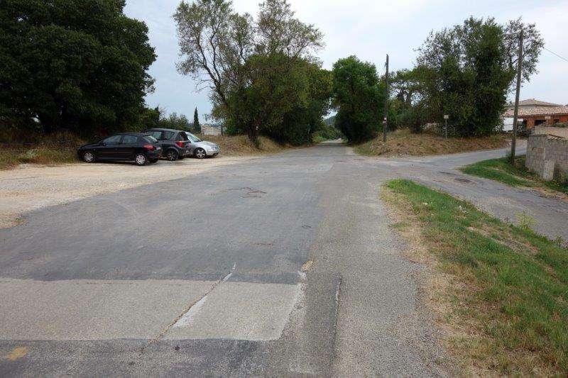 Agrandir l'image de la gare d'Uzès à la gare de Montaren