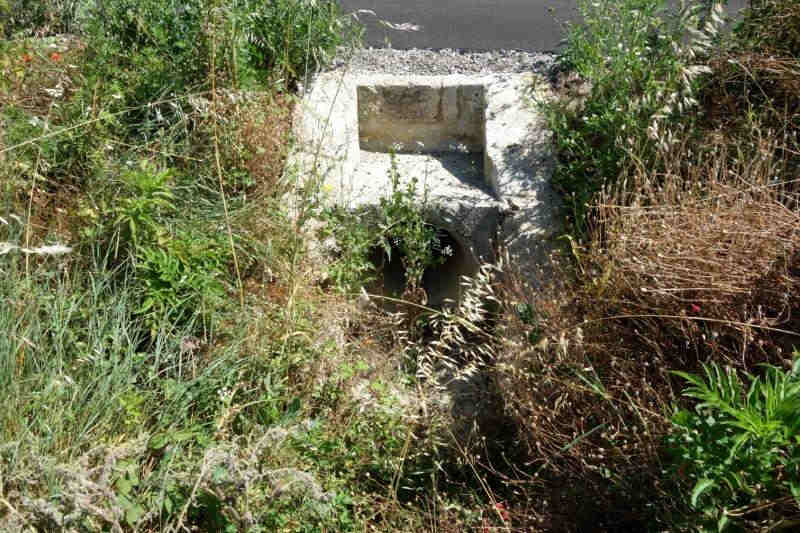 Agrandir l'image de la gare du Pont du Gard à la gare de Vers-Collias