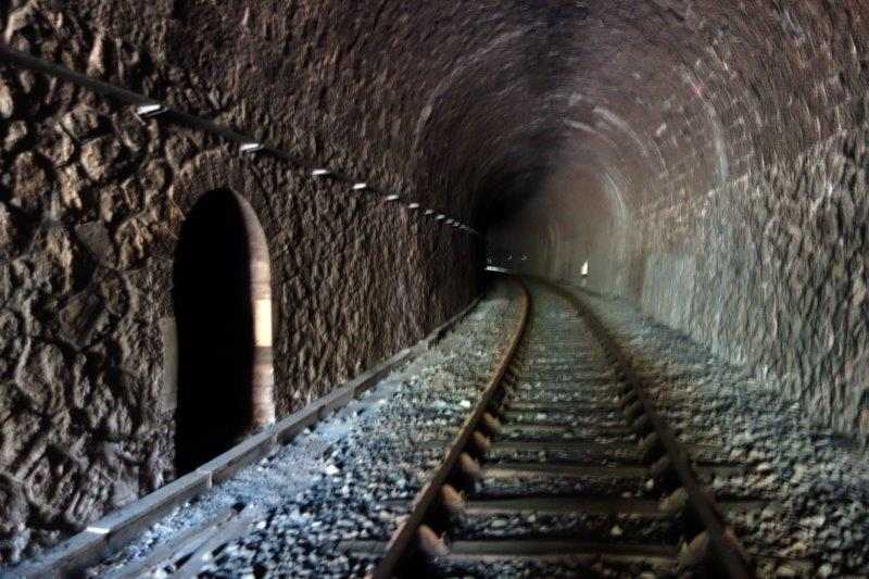 Agrandir l'image Tunnel d'Alet 1
