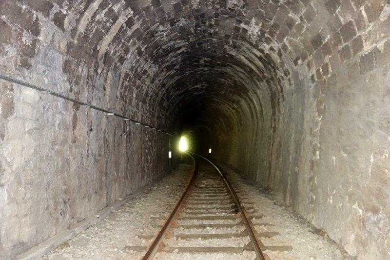 Agrandir l'image Tunnel d'Alet 2