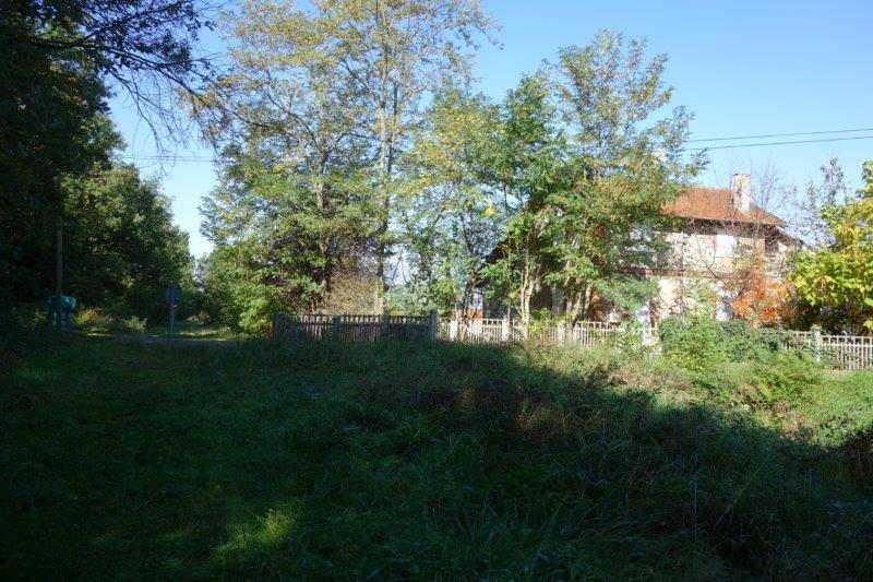 Agrandir l'image maisonnette de garde-barrière du PN 10 entre la halte d'Orgueil et la gare de Labastide-Saint-Pierre