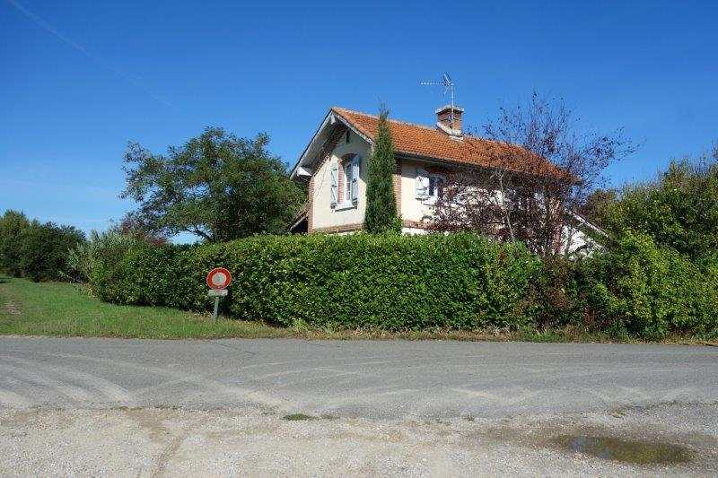 Agrandir l'image Maisonnette du PN 31 entre Bessières et La Magdelaine