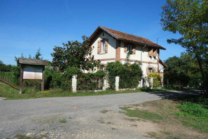 Agrandir l'image Maisonnette du PN 29 entre Bessières et La Magdelaine