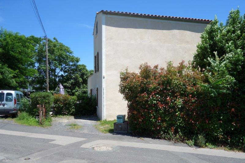 Agrandir l'image Halte de Nizas-Bourg