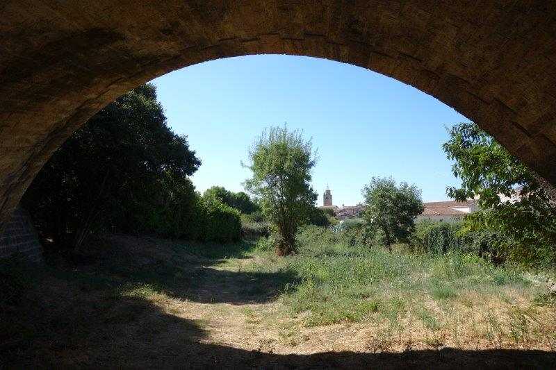 Agrandir l'image De la halte de Nizas-Bourg à la gare de Caux