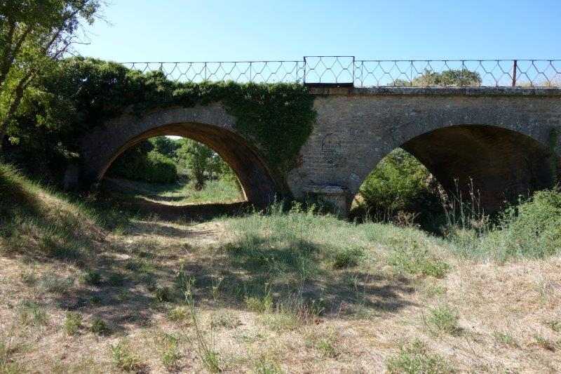 Agrandir l'image De la halte de Nizas-Bourg à la gare de Caux