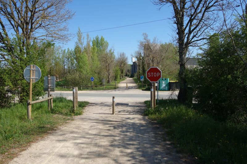De la halte de Franoumas  la gare de Laboutarie
