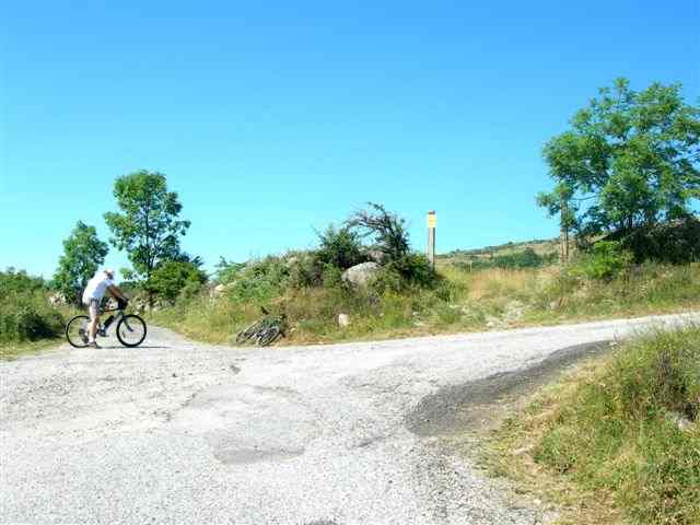 Agrandir l'image En direction du Col de l'Homme