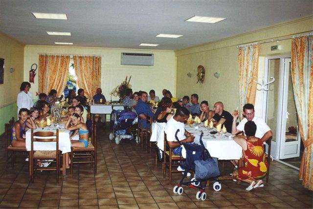 Agrandir l'image 07 Rencontre annuel des anciens de Moun Oustal en 2001