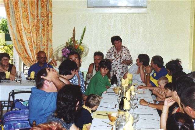 Agrandir l'image 08 Rencontre annuel des anciens de Moun Oustal en 2001