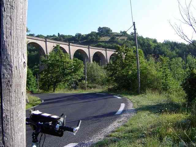 Agrandir l'image Viaduc ferroviaire dans les Cévennes