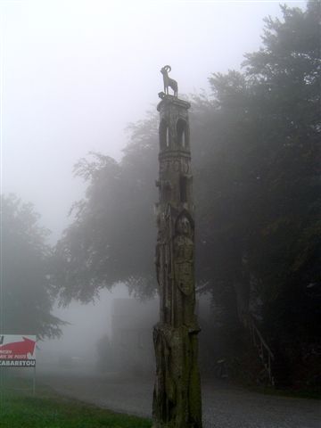 Agrandir l'image Sculpture près de l'auberge du Cabarétou