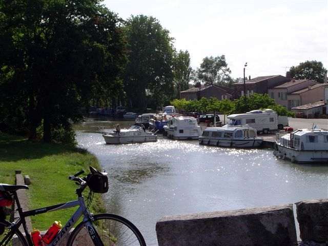 Agrandir l'image Canal du Midi (port)