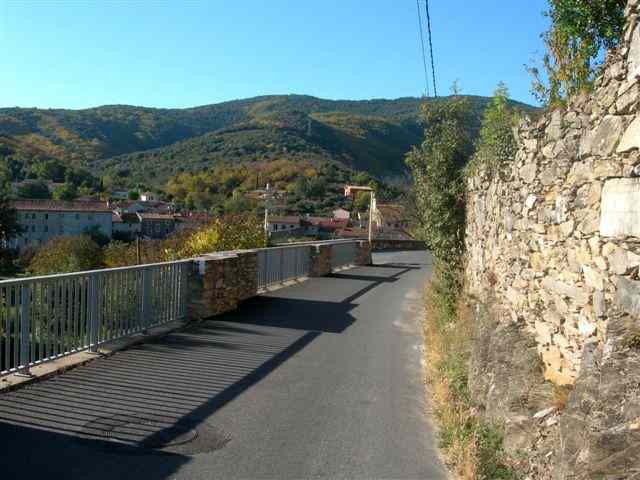 Agrandir l'image Entrée de Riols carrefour Mézouilhac Cassilhac