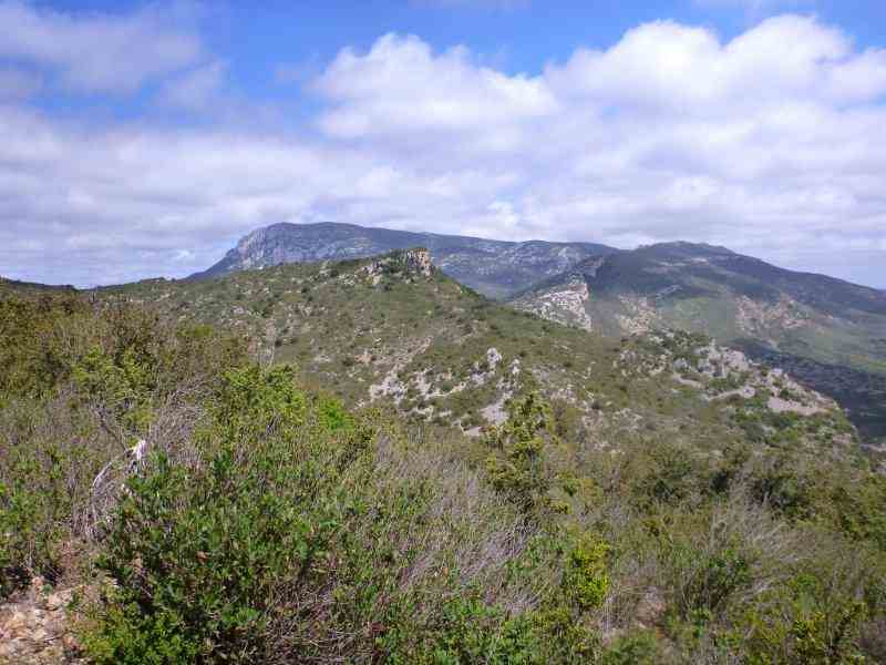 Agrandir l'image En direction du Col de la Garrigue