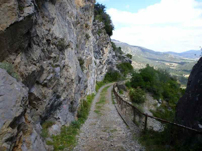 Agrandir l'image En direction de Le Col