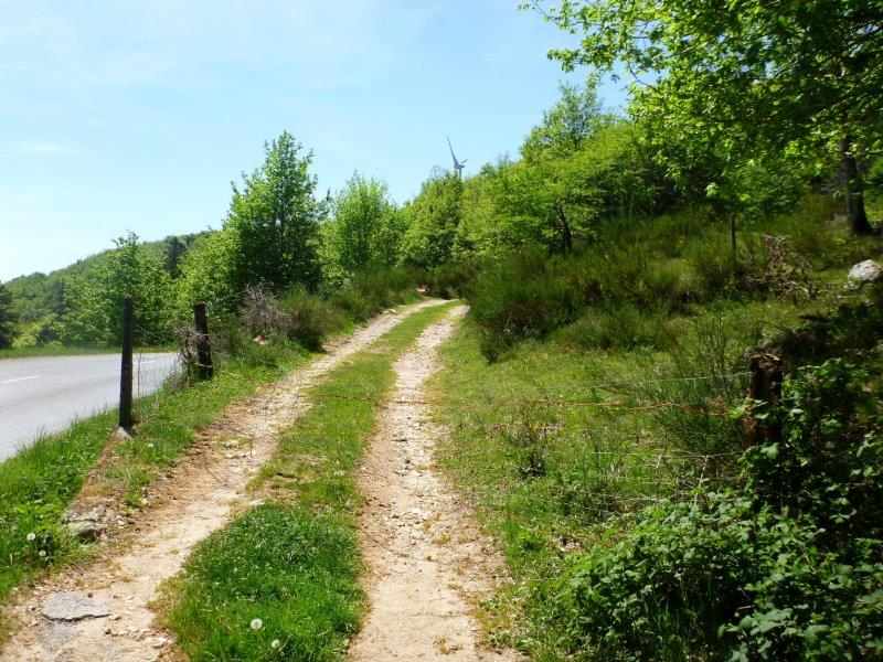 Agrandir l'image En direction du Pas de la Clède