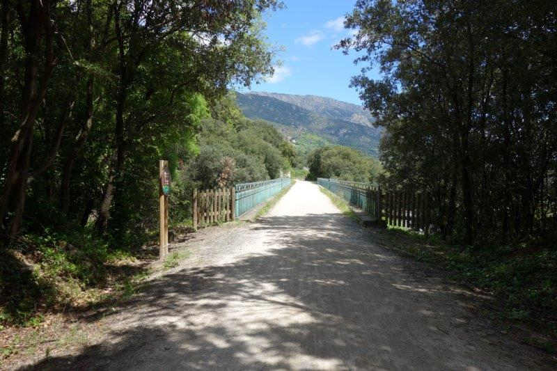 Agrandir l'image De la gare de Mons-la-Trivalle à la halte de Colombières-sur-Orb