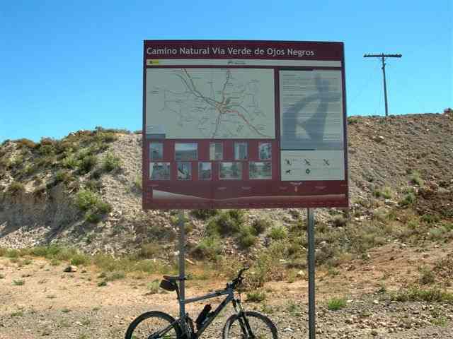 Voir la carte Panneau avec carte en gare de Teruel