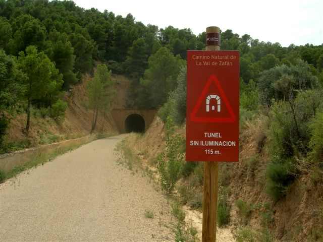 Agrandir l'image Tunnel non éclairé sur la Piste Verte de la Val de Zafan