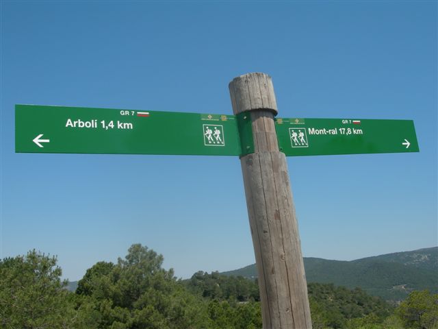 Agrandir l'image Pancarte directionnelle Arboli et Mont-ral GR 7