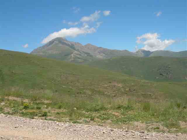 Agrandir l'image Piste en direction de la station haute de Llesui