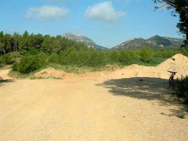 Agrandir l'image Chemin en direction du Coll del Algat