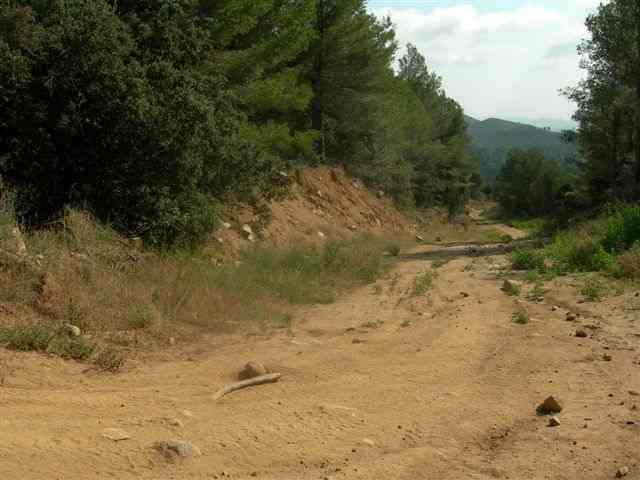 Agrandir l'image Descente en direction de Vilanova d'Escornalbou