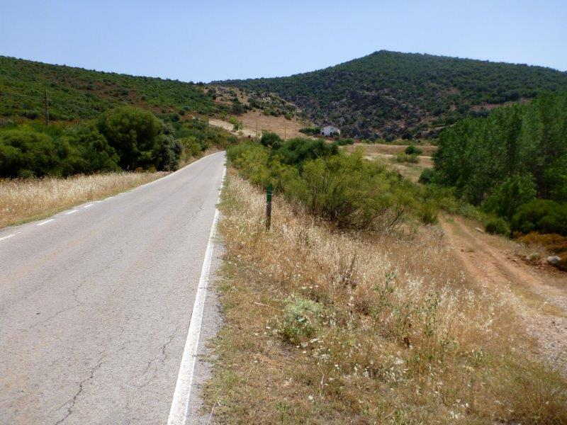 Agrandir l'image En direction du Puerto de Salobre