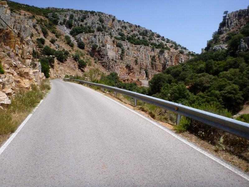 Agrandir l'image En direction du Puerto de Salobre