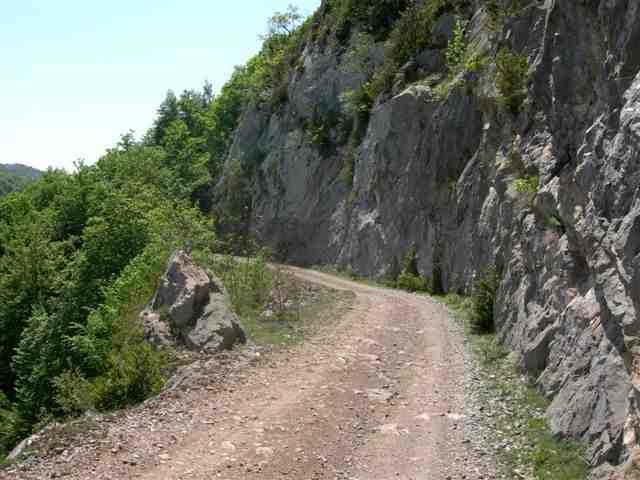 Agrandir l'image En direction du Portell de les Roques