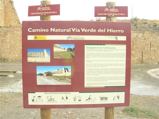 Piste Verte del Hierro (Panneau en gare de Seron)