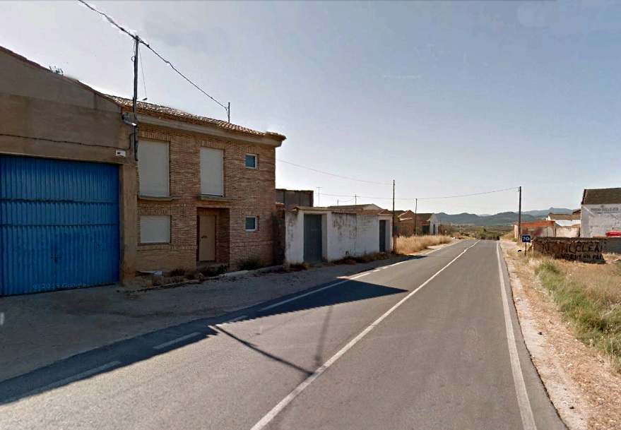 Agrandir l'image En direction du Collado del Castellet