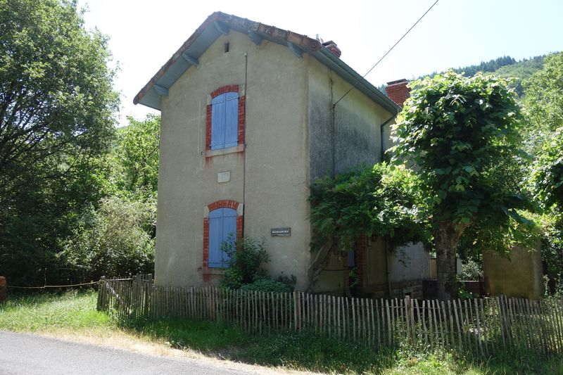 De la gare de Rquista  la halte de Brousse