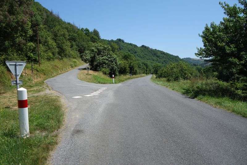 De la gare de Rquista  la halte de Brousse