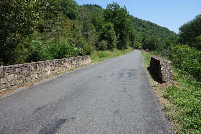De la gare de Rquista  la halte de Brousse