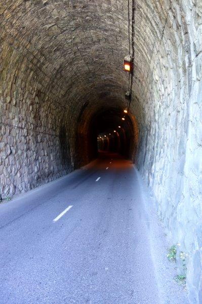 Agrandir l'image tunnel de Courris