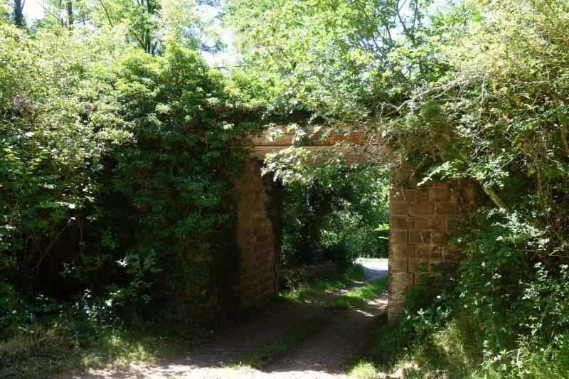 Agrandir l'image Ligne des Rougiers de la gare de Broquiès à la gare de Saint-Izaire