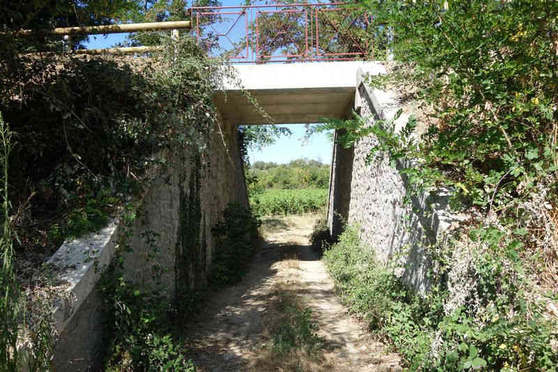 de la gare de Canauls-Saint-Nazaire-Logrian  la gare de Lzan