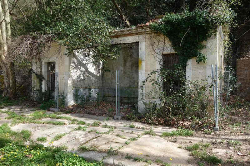 abri de quai de la gare de Sumène