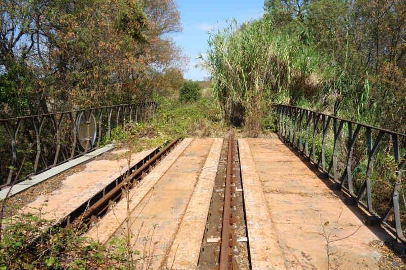 De la gare de Pézenas-Midi à la gare de Lézignan-la-Cèbe