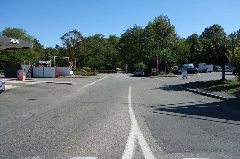 De la gare de Mirepoix  la gare de Moulin-Neuf