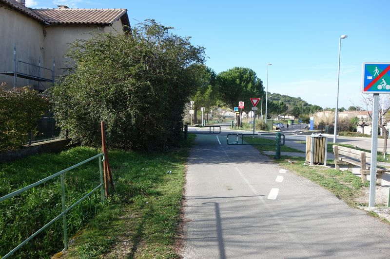 De la gare de Caveurac  la gare de Langlade